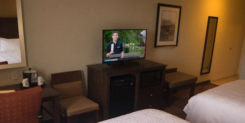 Hampton Inn & Suites - Hartsville, Sc Room photo